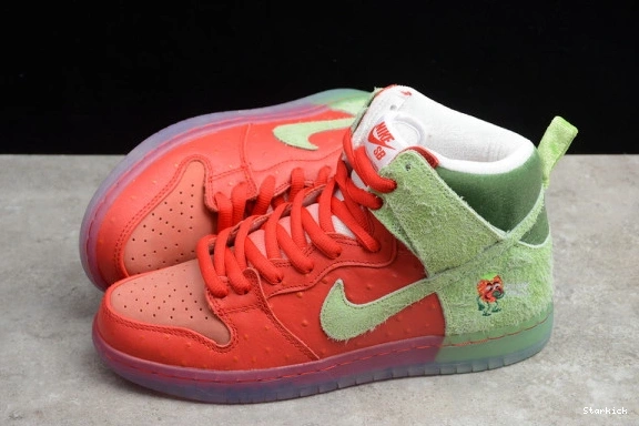 "Strawberry SB Cough" CW7093 600 Nike High Dunk - 0322